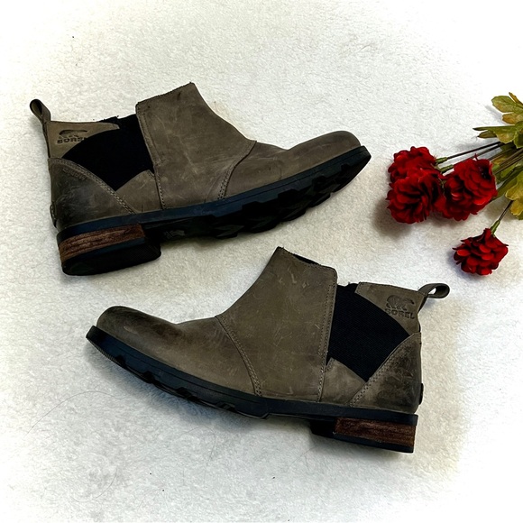 Sorel Emelie Leather Waterproof Taupe Chelsea Boots - Size 10 - Picture 1 of 12
